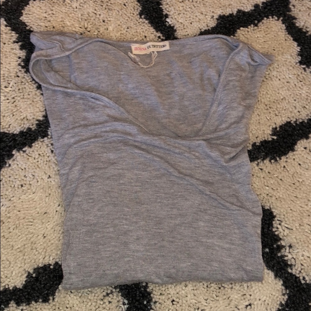 Grey t-shirt